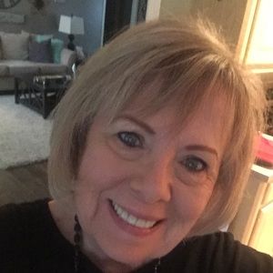 Meet your Posher, Cindy